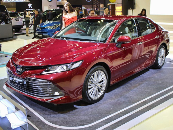 Toyota Camry 2019 nhập khẩu nguyên chiếc rục rịch ra mắt tại Việt Nam 1