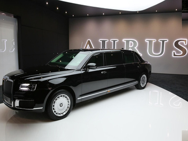 2 mẫu sedan và limousine của Aurus - thương hiệu được mệnh danh là "Rolls-Royce của nước Nga" đã chính thức trình diện khách hàng châu Âu tại triển lãm Geneva và nhận được không ít lời tán dương. Rolls-Royce hay Bentley cũng phải dè chừng. 1